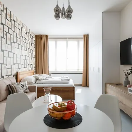 Designer Studio In New Town By Days * Prague