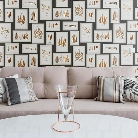 Designer Studio In New Town By Days Prag