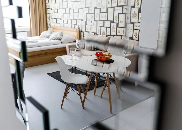 Designer Studio In New Town By Days *
